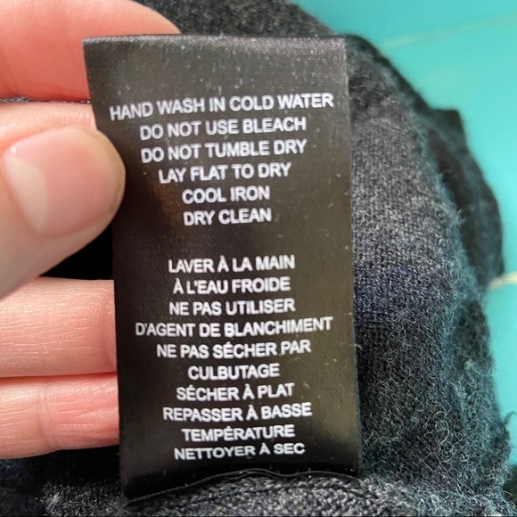 Badgley Mischka  merino wool sweater - Picture 7 of 7